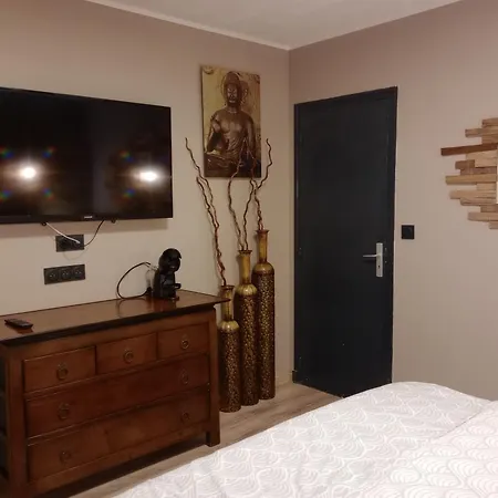 Bed & Breakfast Et Table D'hotes Au Coin De La Cite 2