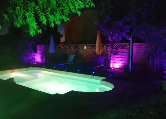 Et Table D'hotes Au Coin De La Cite 2 *