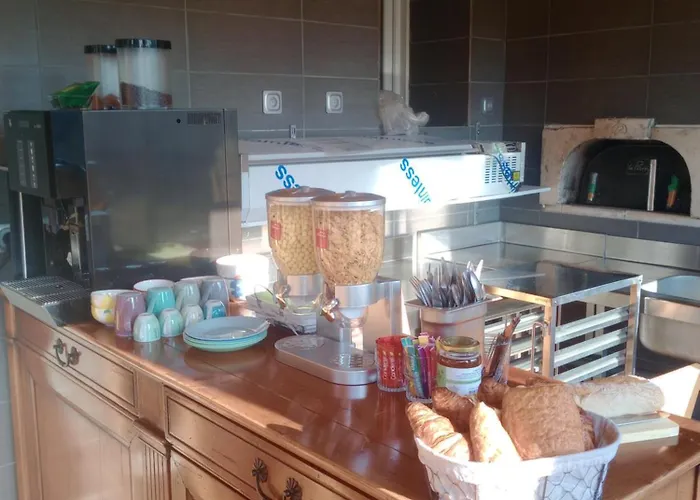 Et Table D'hotes Au Coin De La Cite 2 Bed & Breakfast